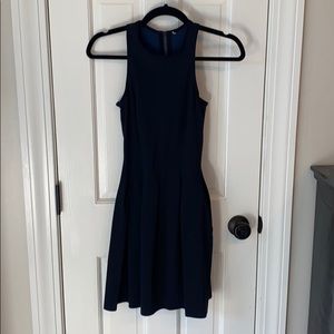 Lululemon black here to their dress. Excellent!